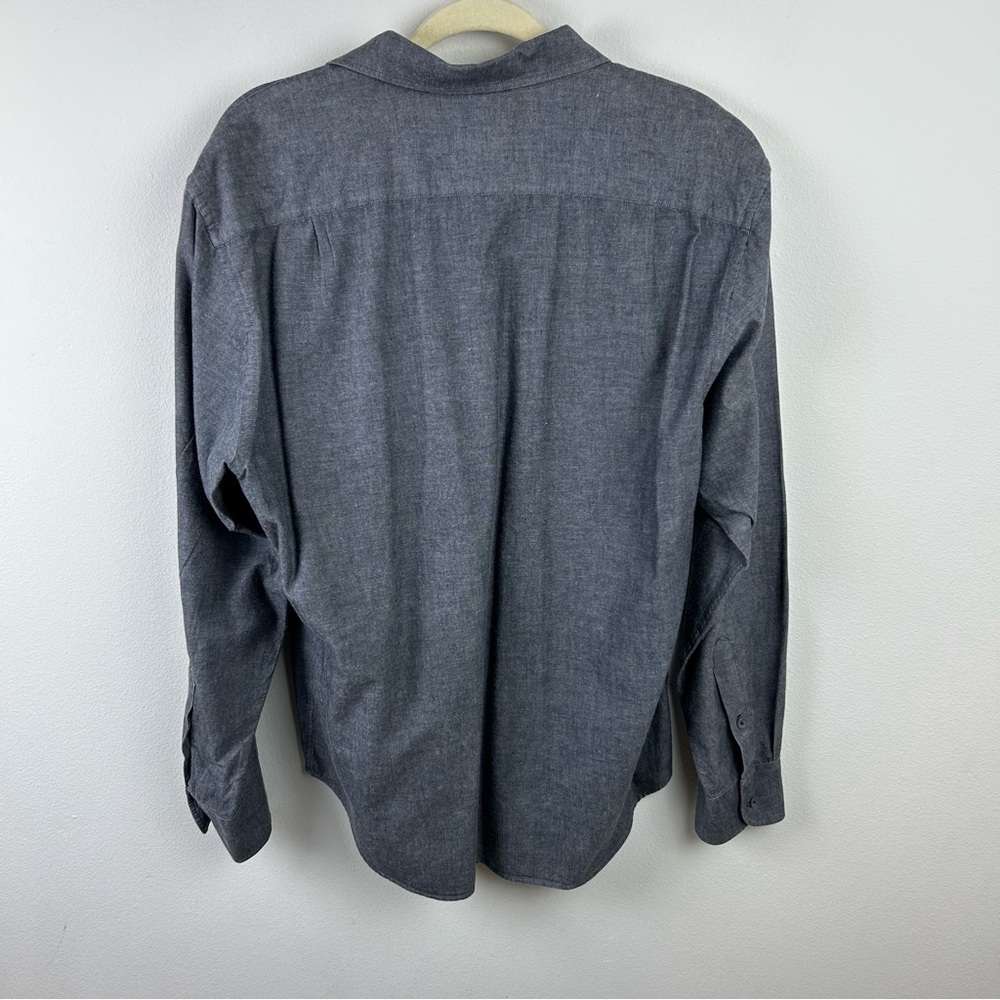 Bundle of long-sleeve Untuckit button down dress shirts size: XL - Picture 8 of 13